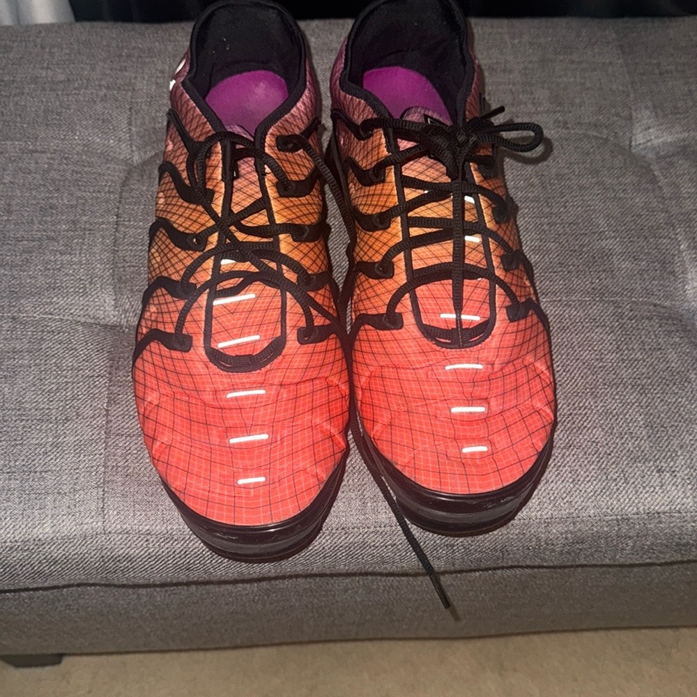 Vibrant Red and Black Athletic Shoes - Picture 1 of 3
